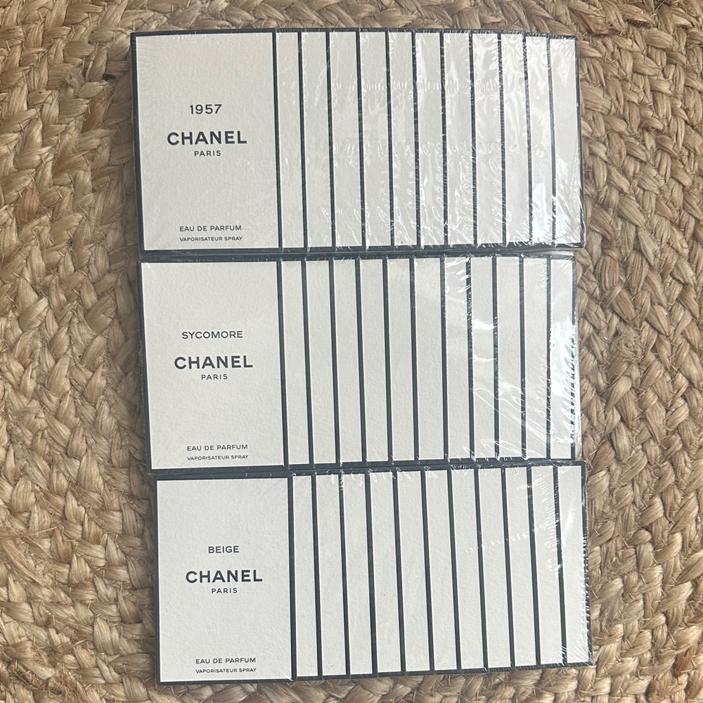 CHANEL Perfume Sample Set - Black and White
